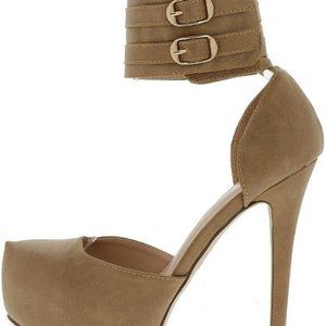 Women's Tan Heels Size 8